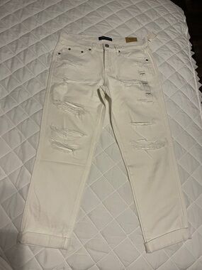 Aeropostale White Distressed Boyfriend Jeans